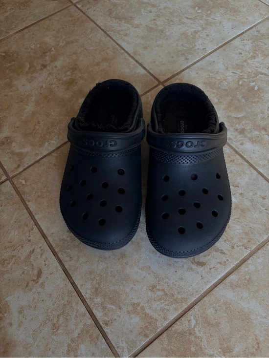 CROCS Shoes - Crocs Fuzzy Classic Clog - Black